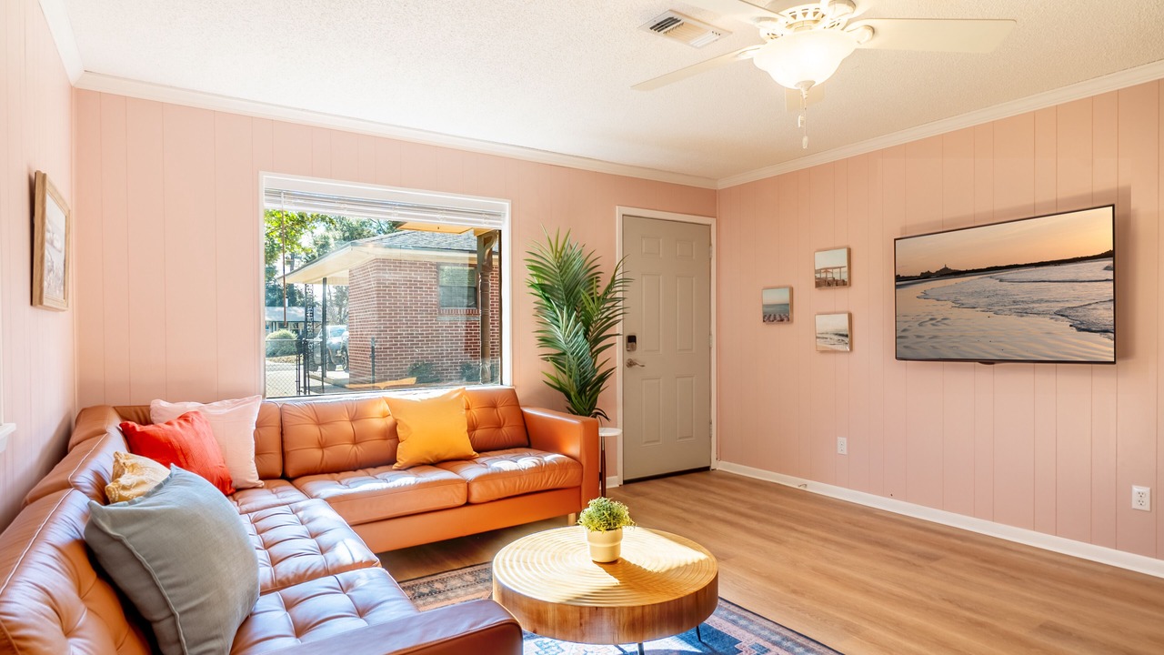 Photo of Livingroom in Southeast Pensacola