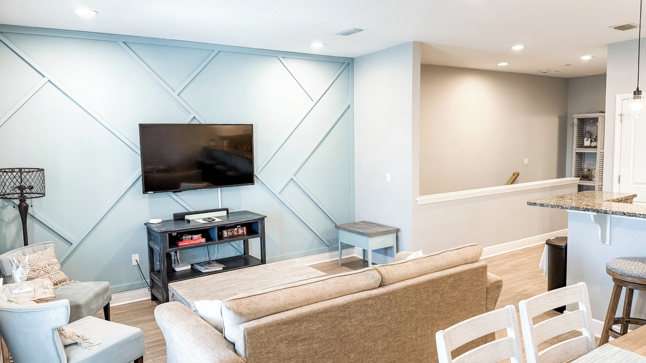 Photo of Livingroom in Clipper Cove