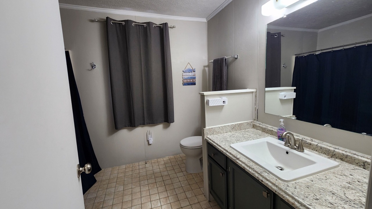 Photo of Bathroom in Little Kowaliga