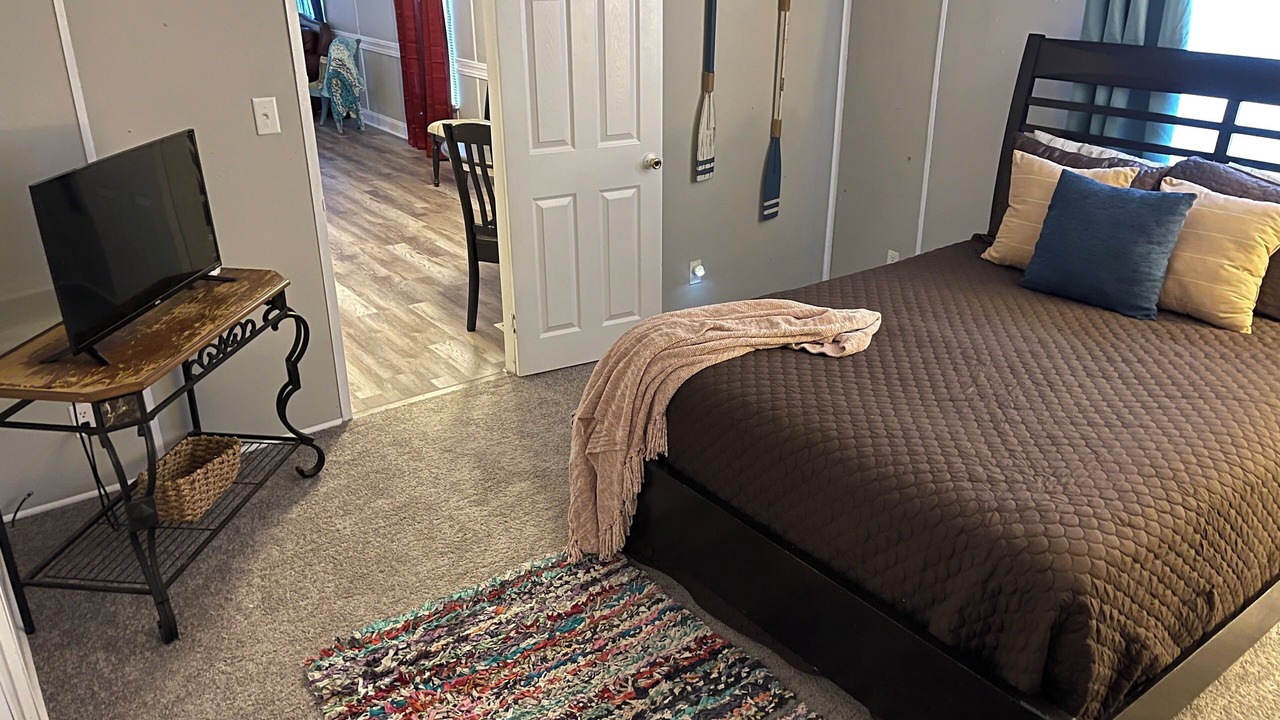 Photo of Bedroom in Troy