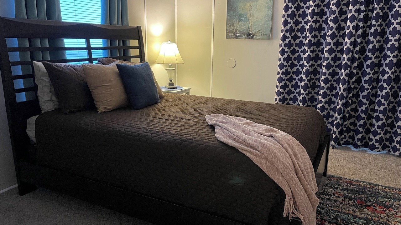 Photo of Bedroom in Troy
