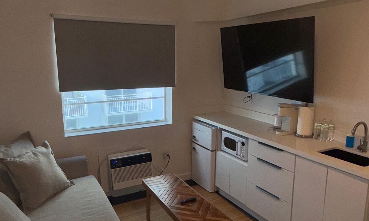 Photo of Livingroom in South of Fifth