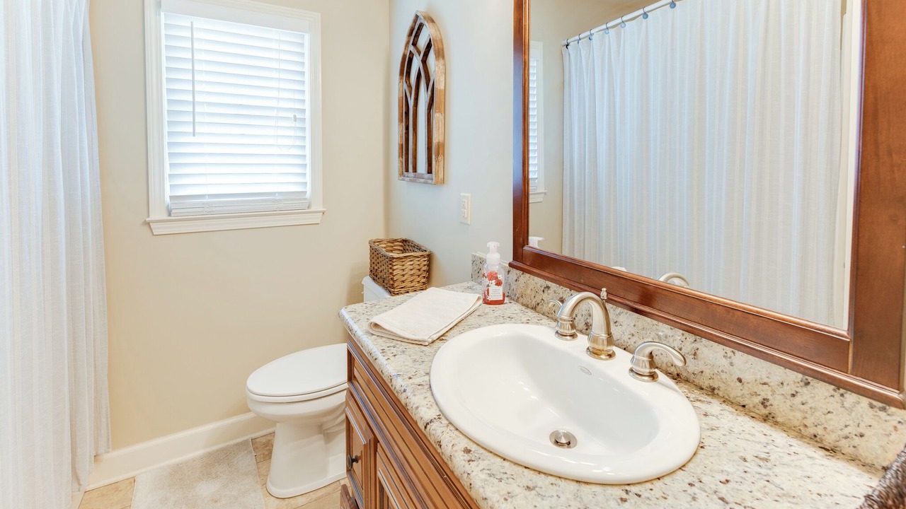 Photo of Bathroom in Tuscaloosa
