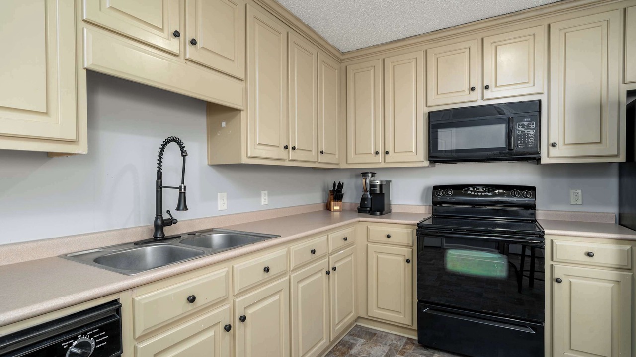 Photo of Kitchen in Cottondale