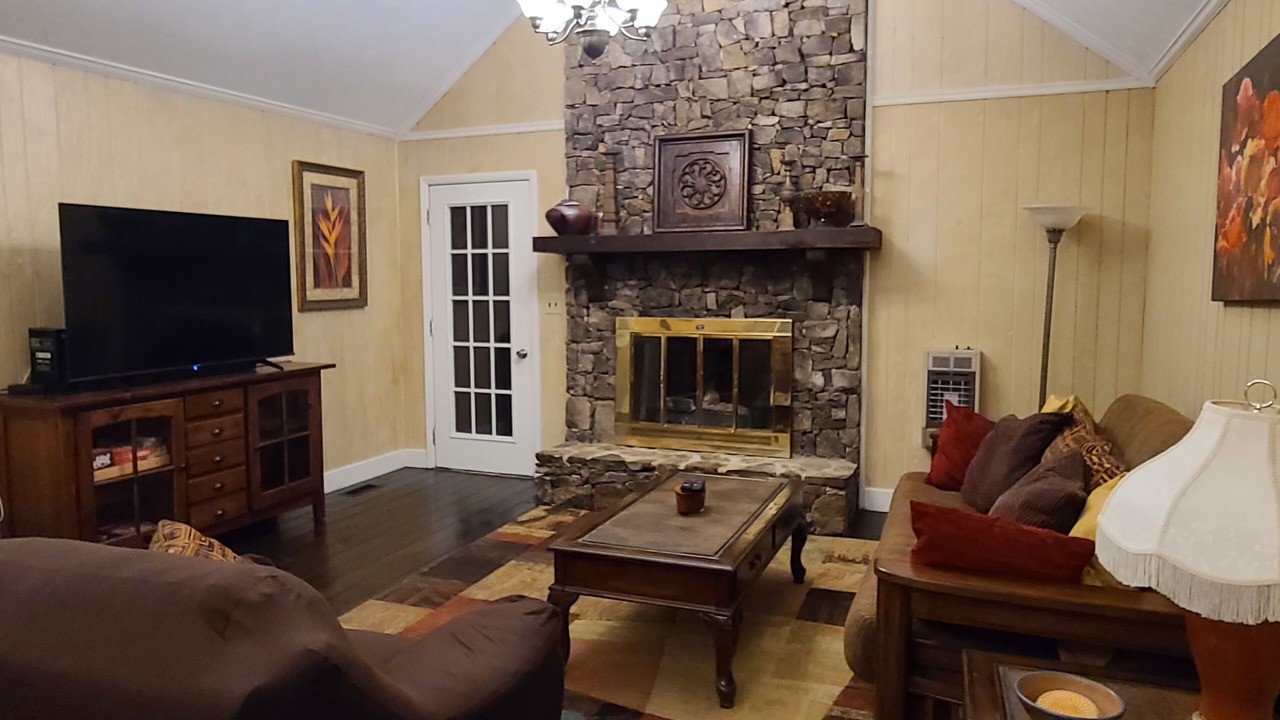 Photo of Livingroom in Fort Mc Clellan