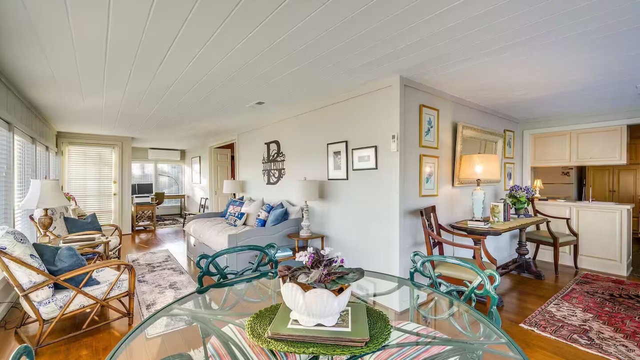 Photo of Livingroom in Guntersville