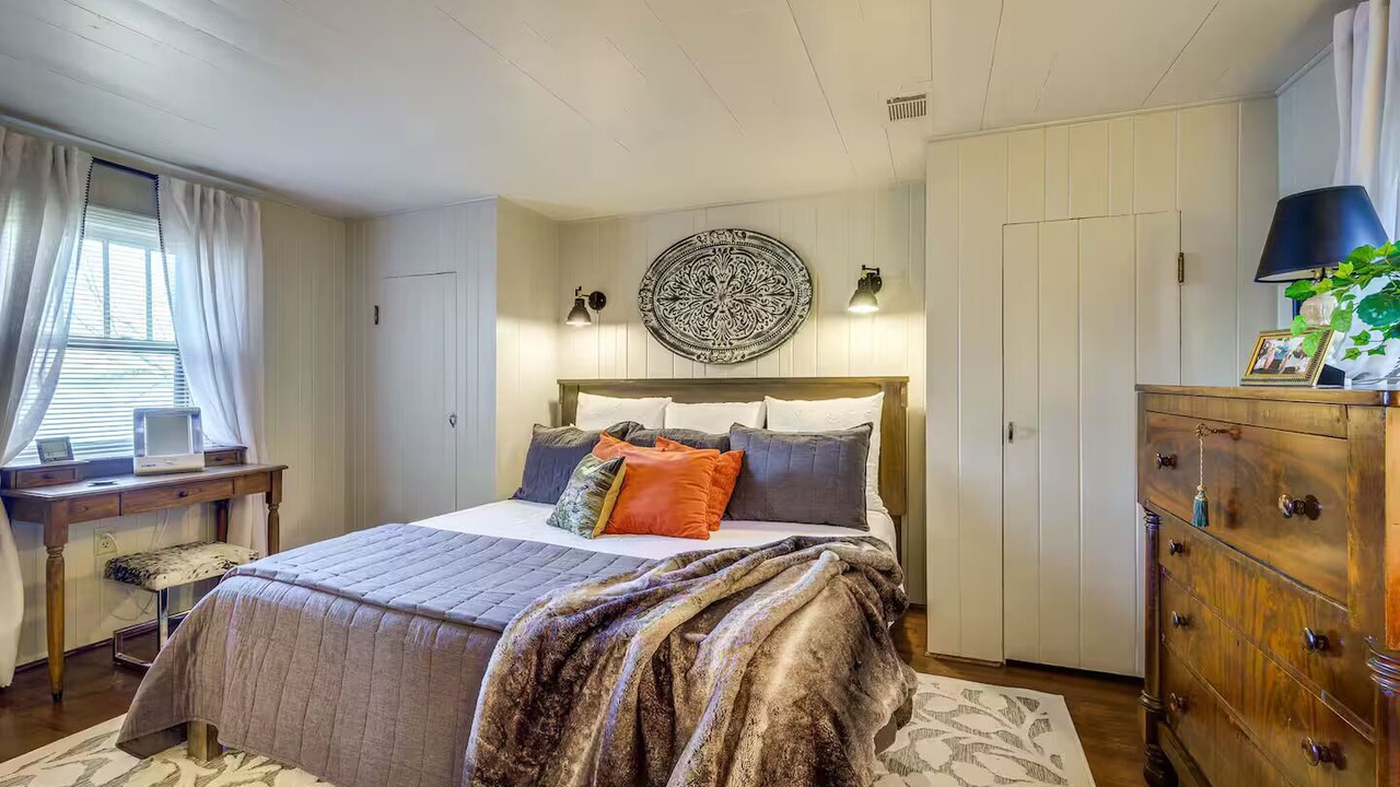 Photo of Bedroom in Guntersville