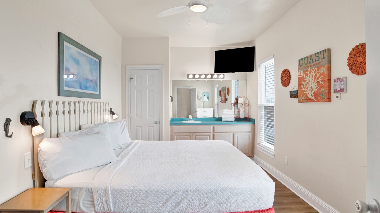 Photo of Bathroom in Surf Side Shores