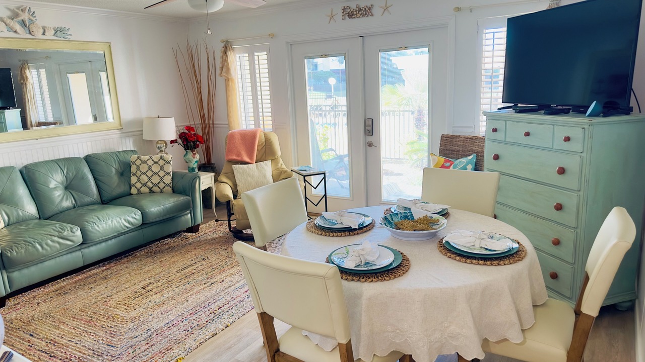 Photo of Livingroom in Ono Island