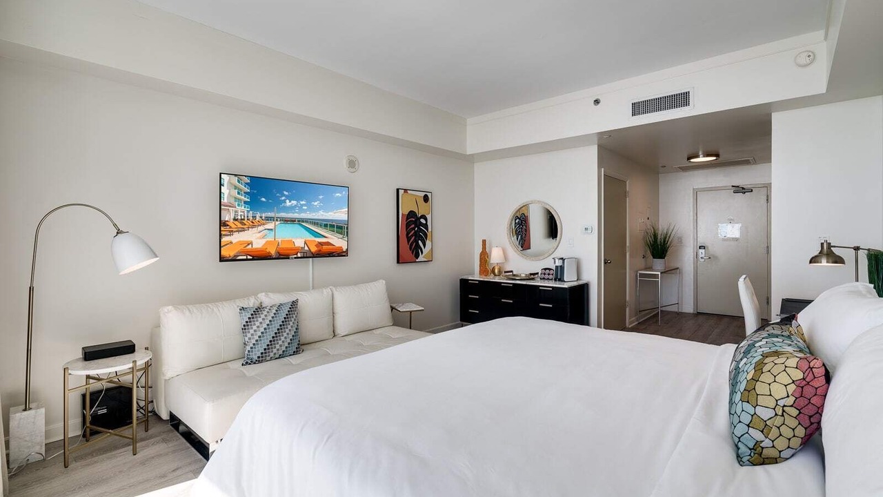 Photo of Bedroom in Coconut Grove
