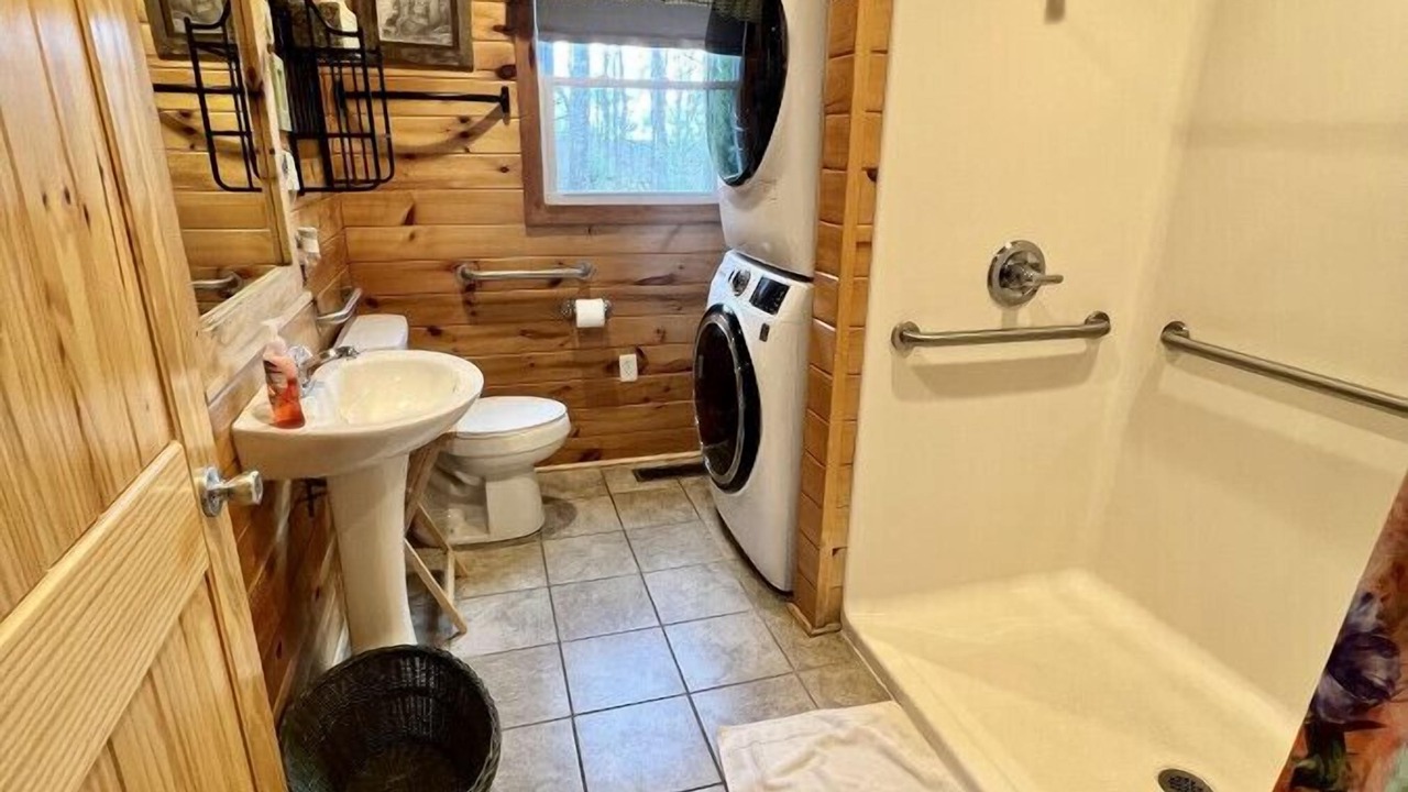 Photo of Bathroom in Bryant