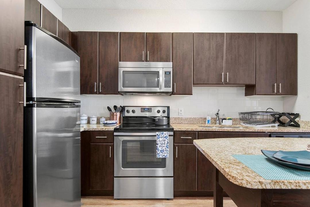 Photo of Kitchen in Carver City - Lincoln Gardens