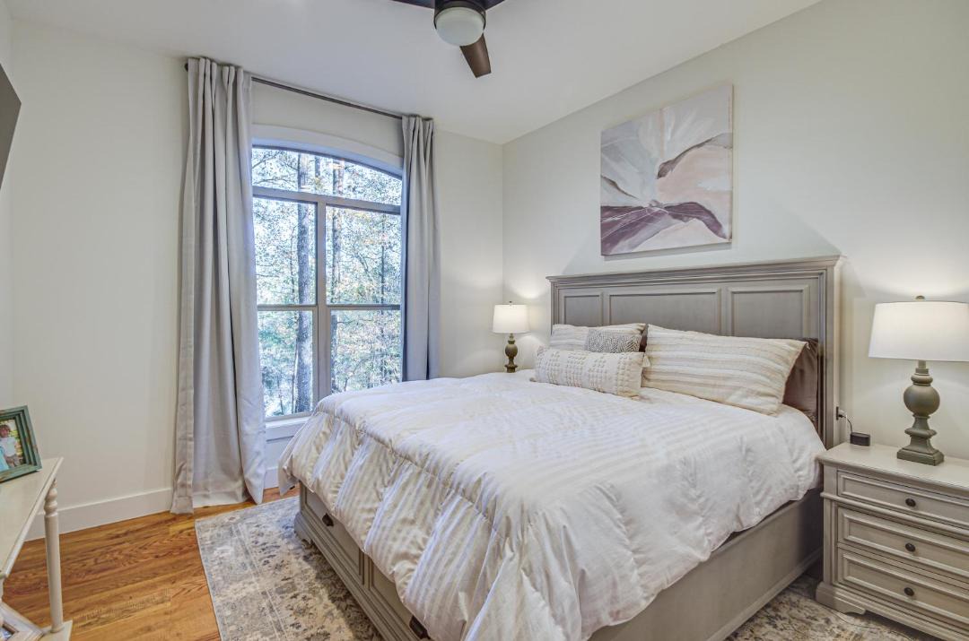 Photo of Bedroom in Tougaloo