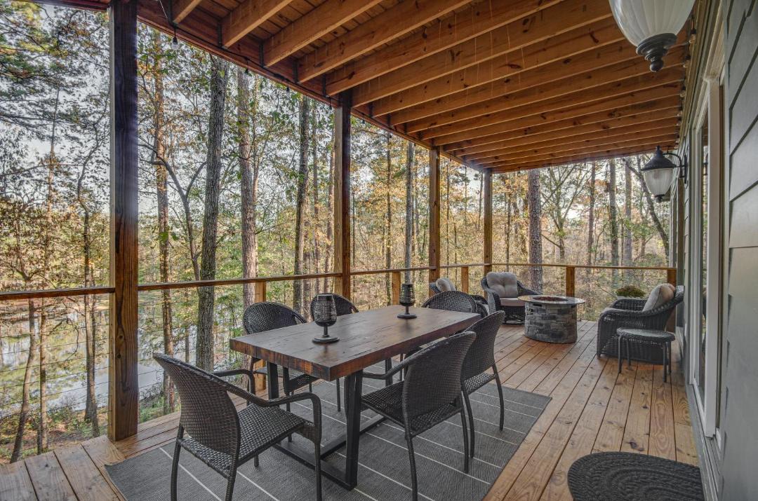 Photo of Patio Balcony in Tougaloo