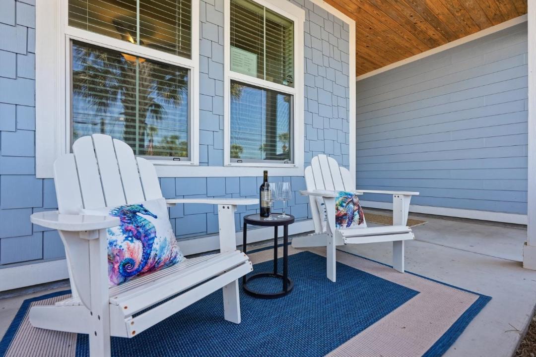 Photo of Patio Balcony in Laguna Beach Estates