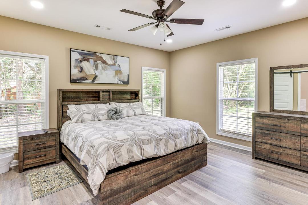 Photo of Bedroom in Troy
