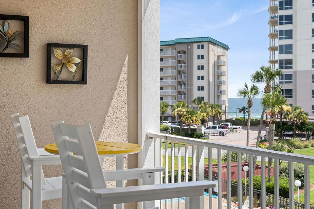 Photo of Patio Balcony in Ono Island