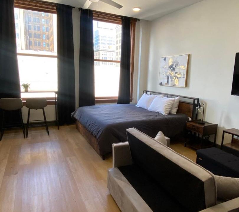 Photo of Bedroom in Central City