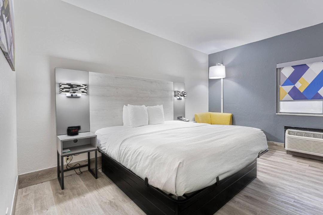 Photo of Bedroom in Prattville