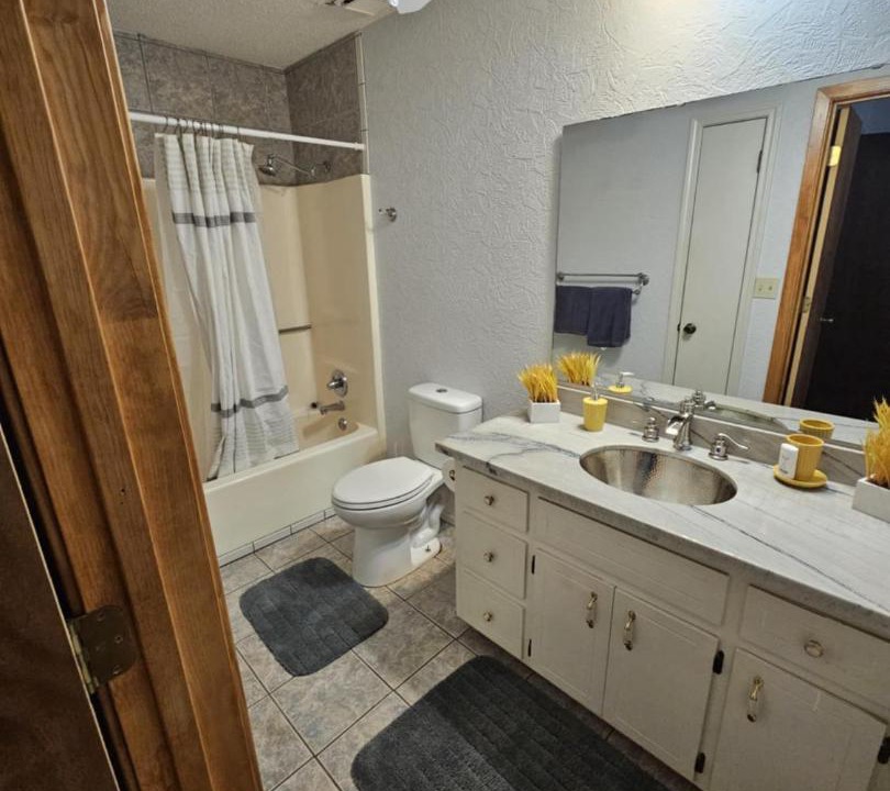 Photo of Bathroom in Ono Island
