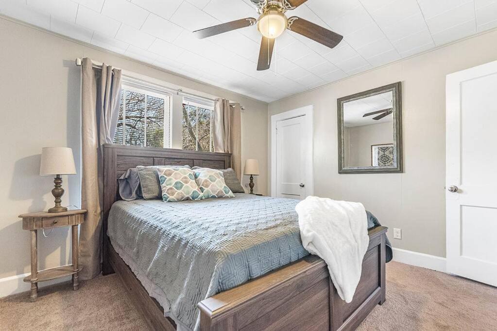 Photo of Bedroom in Saint Elmo