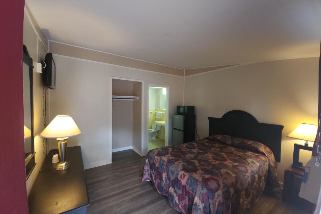 Photo of Bedroom in Mobile