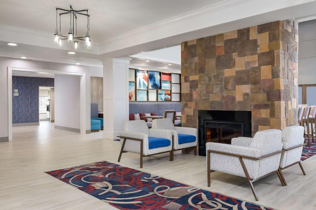 Photo of Livingroom in Pelham