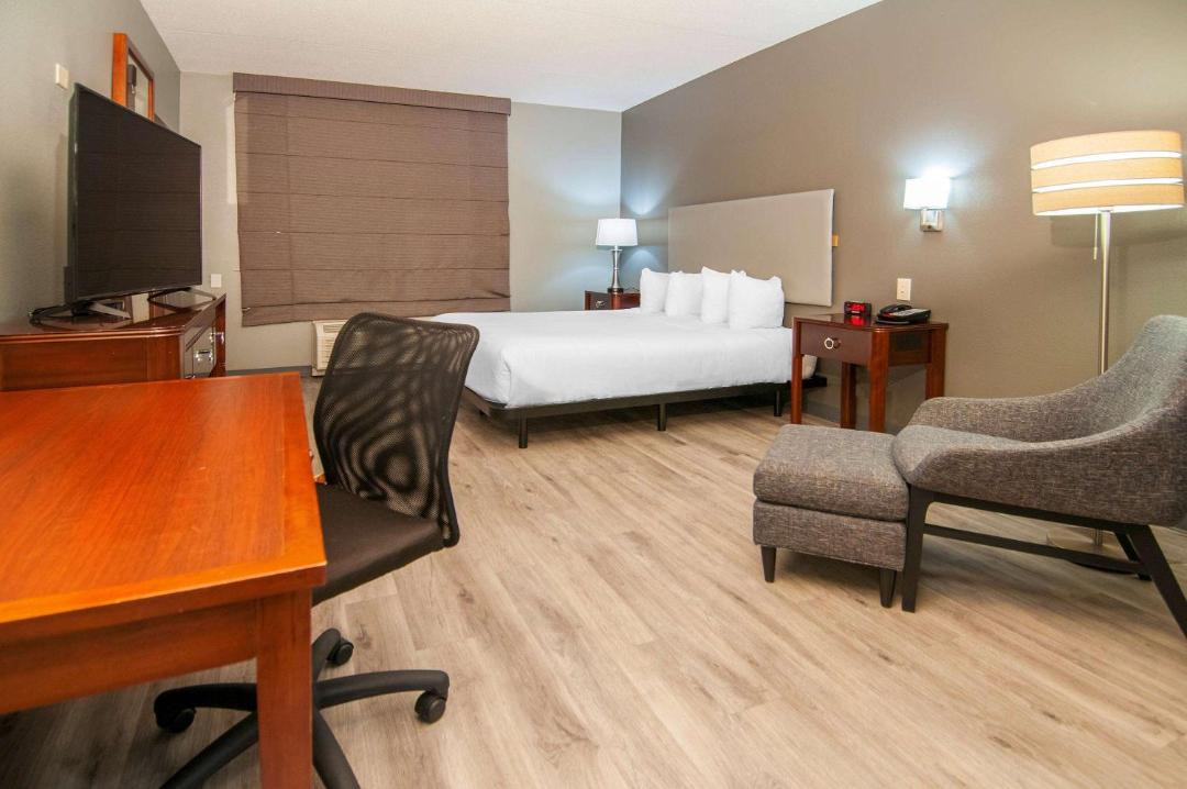 Photo of Bedroom in Tuscaloosa