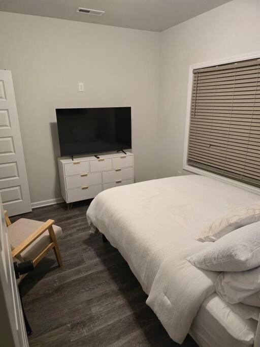 Photo of Bedroom in Normal
