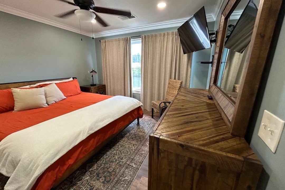 Photo of Bedroom in Alexander City