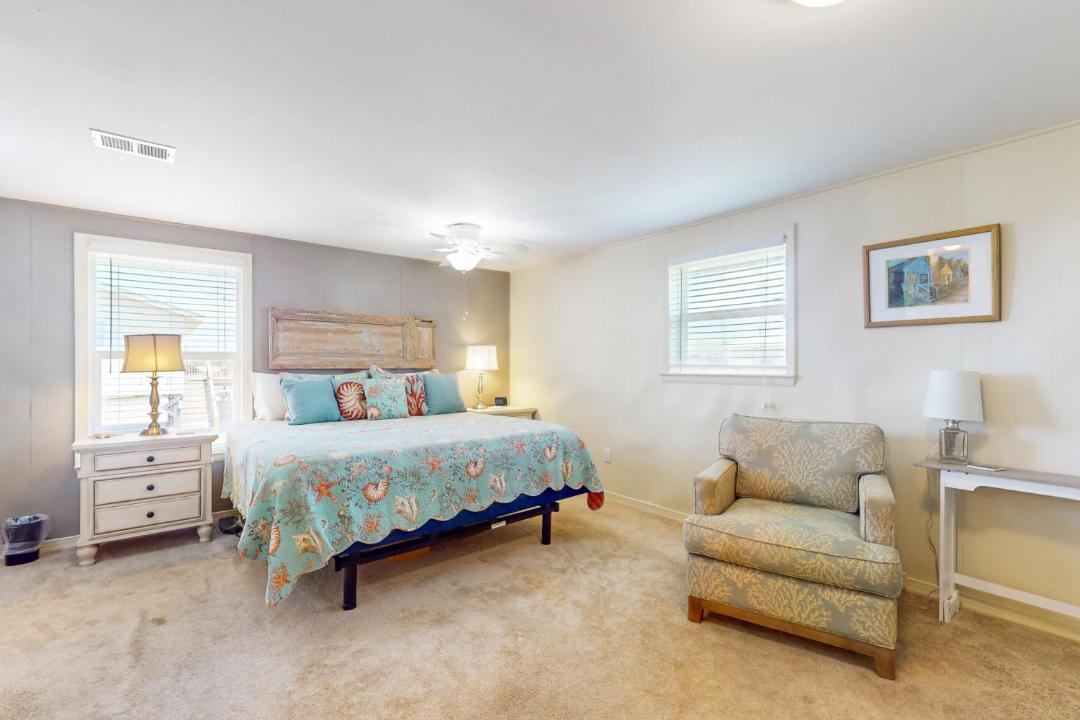 Photo of Bedroom in Dauphin Island
