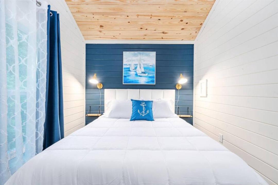 Photo of Bedroom in Guntersville