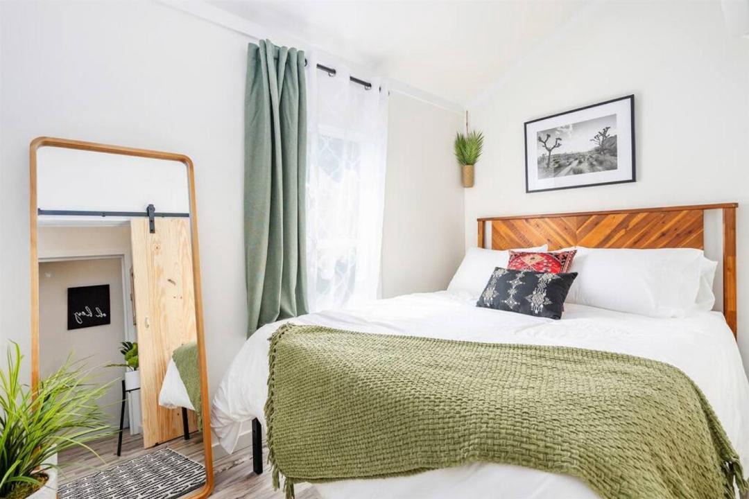 Photo of Bedroom in Guntersville