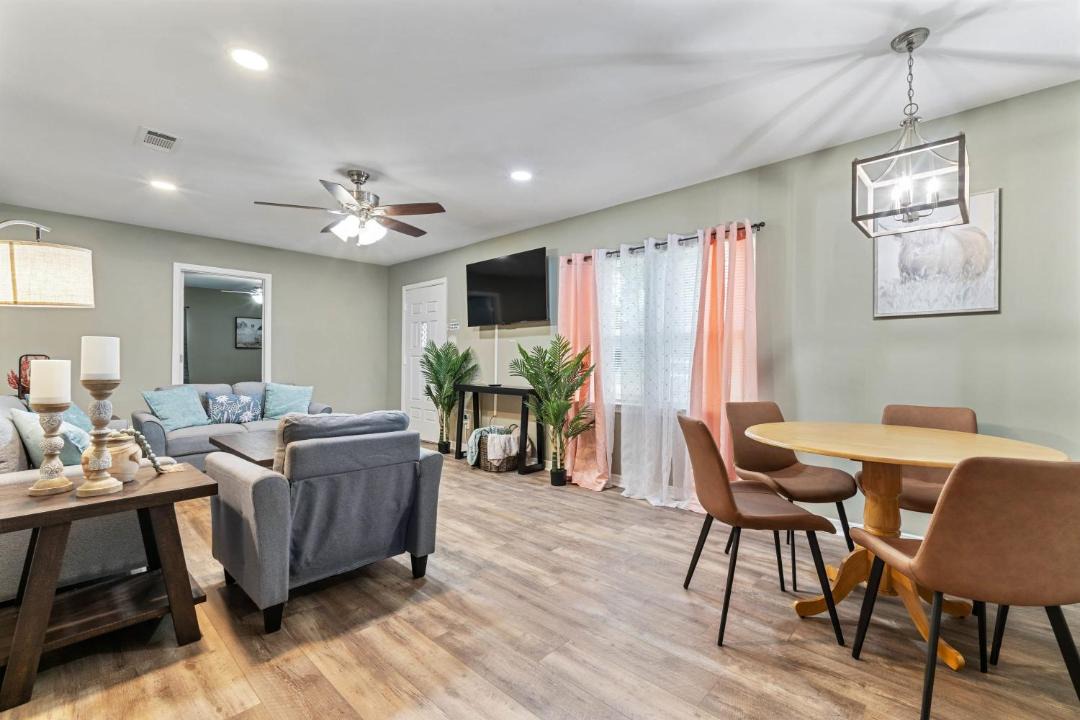Photo of Livingroom in Mobile