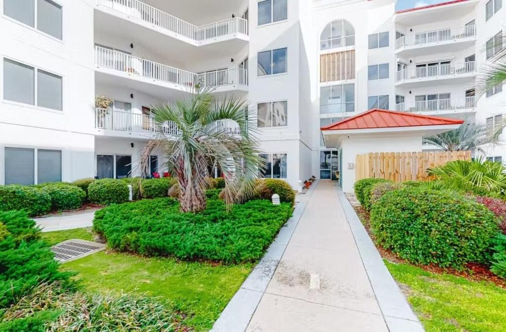 Photo of Buildings in Orange Beach