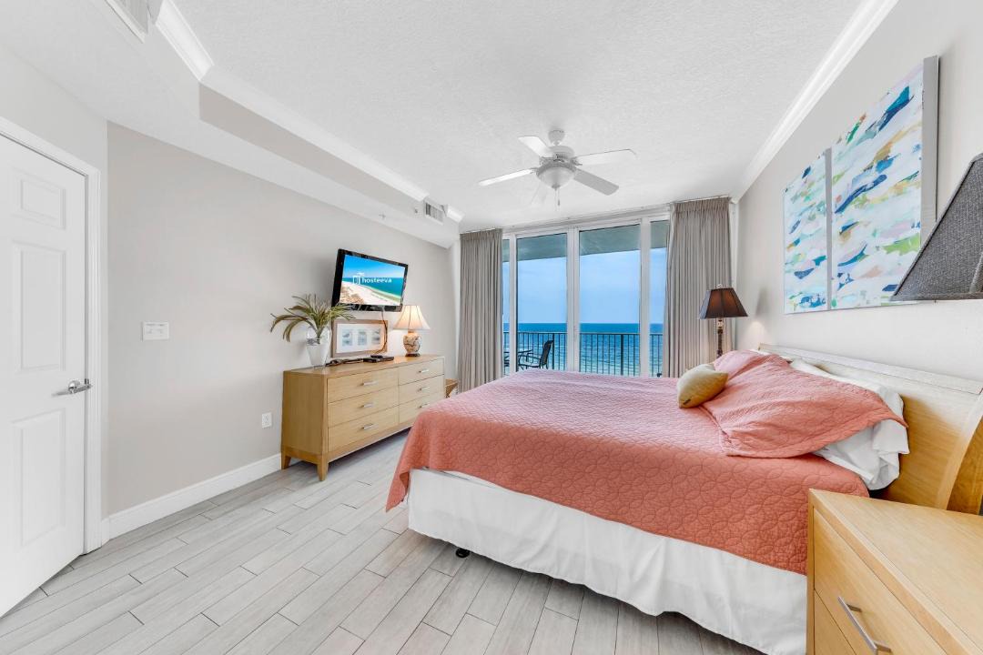 Photo of Bedroom in Gulf Shores