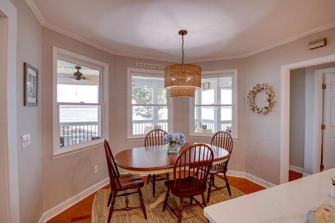 Photo of Livingroom in Groveoak