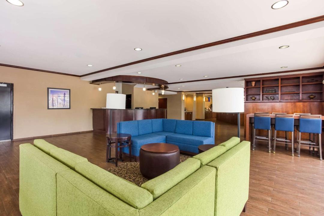 Photo of Livingroom in Saraland