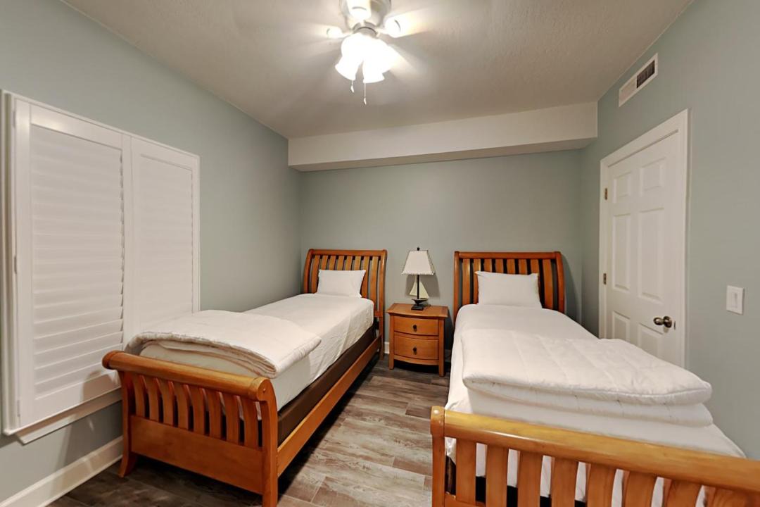 Photo of Bedroom in Gulf Shores