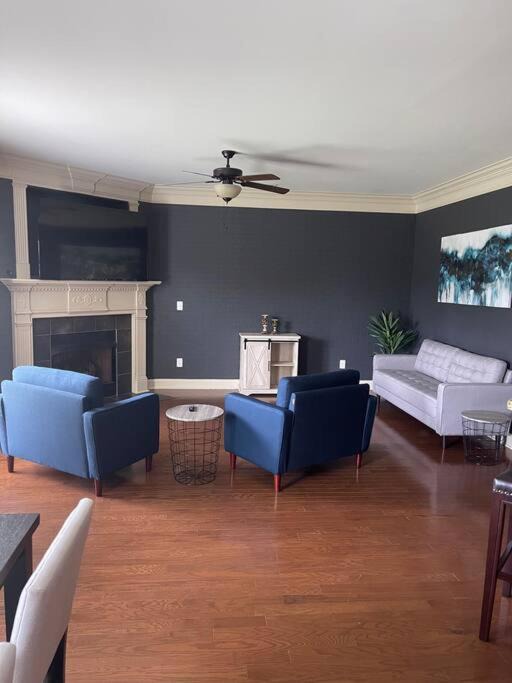 Photo of Livingroom in Madison