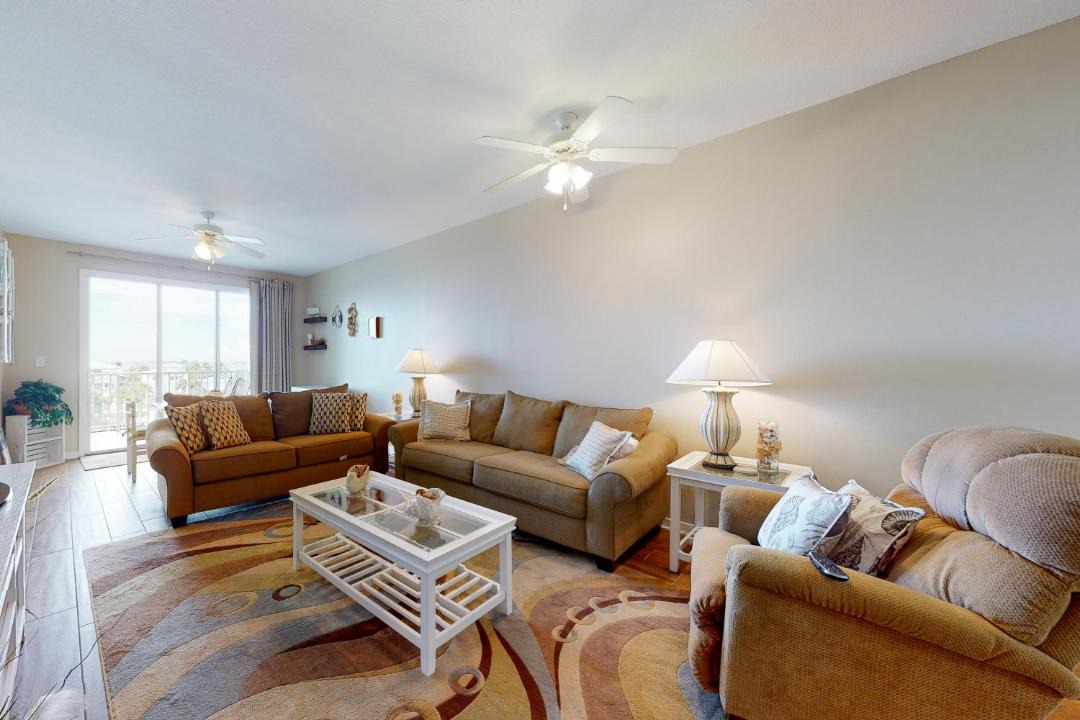 Photo of Livingroom in Fort Morgan Pines