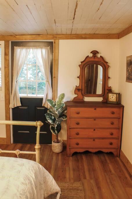 Photo of Bedroom in Opelika