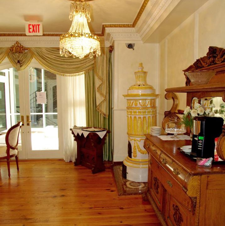 Photo of Livingroom in Foley