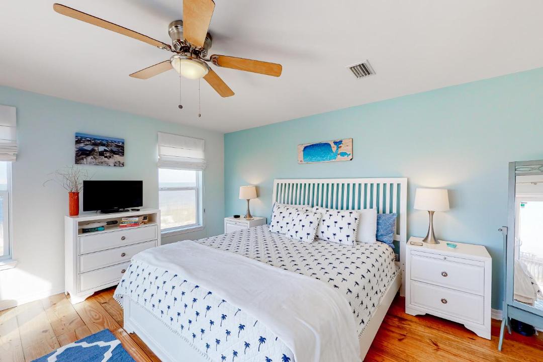 Photo of Bedroom in Silver Cay
