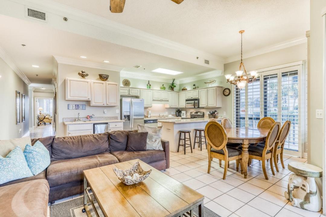 Photo of Livingroom in Orange Beach