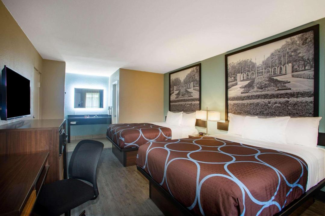 Photo of Bedroom in Mobile