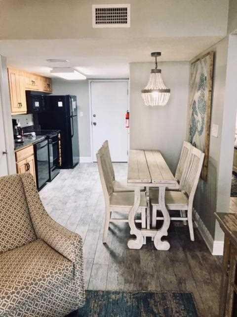 Photo of Livingroom in Gulf Shores