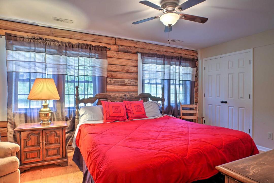 Photo of Bedroom in Groveoak
