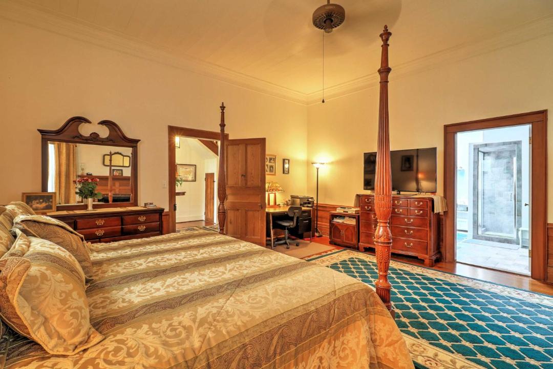 Photo of Bedroom in Lafayette