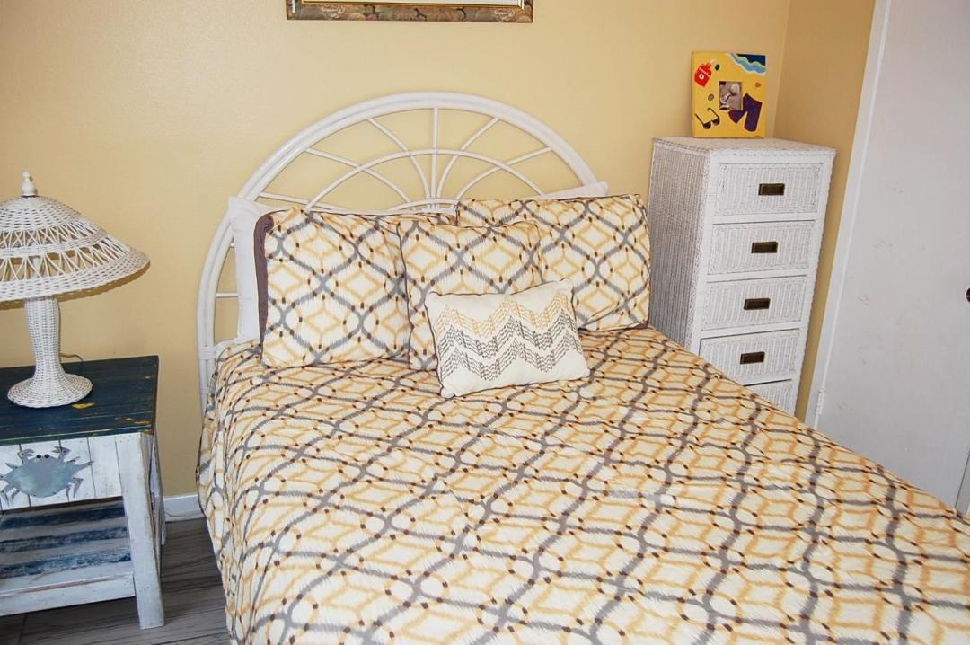 Photo of Bedroom in Gulf Shores
